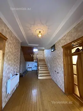 Satılır 5 otaqlı həyət evi 230 m²