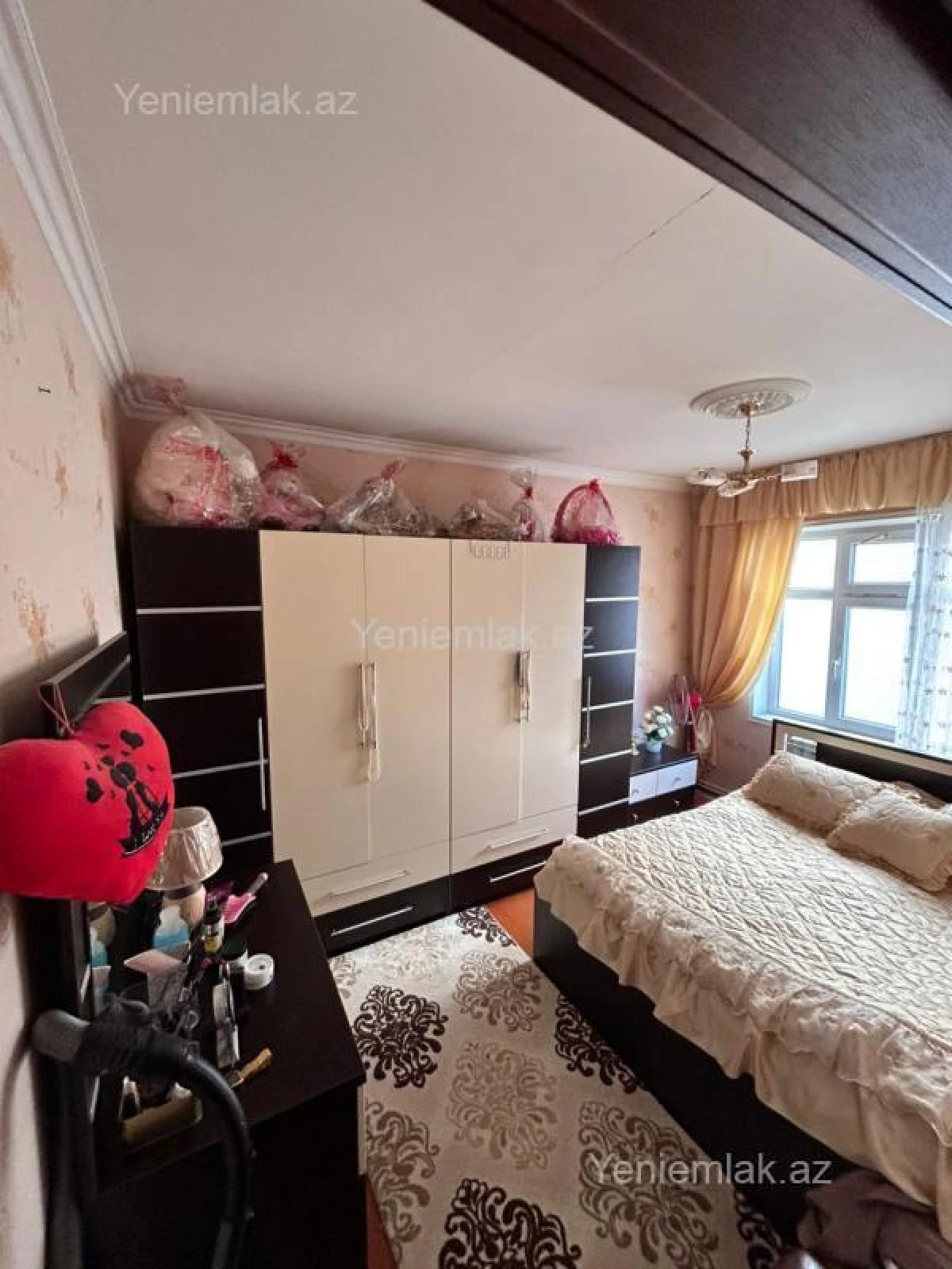 Satılır 3 otaqlı köhnə tikili 74 m²