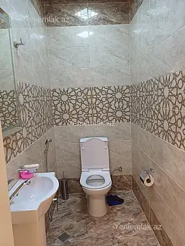 Satılır 3 otaqlı yeni tikili 140 m²