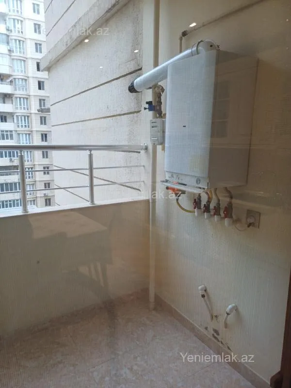 Satılır 3 otaqlı yeni tikili 140 m²