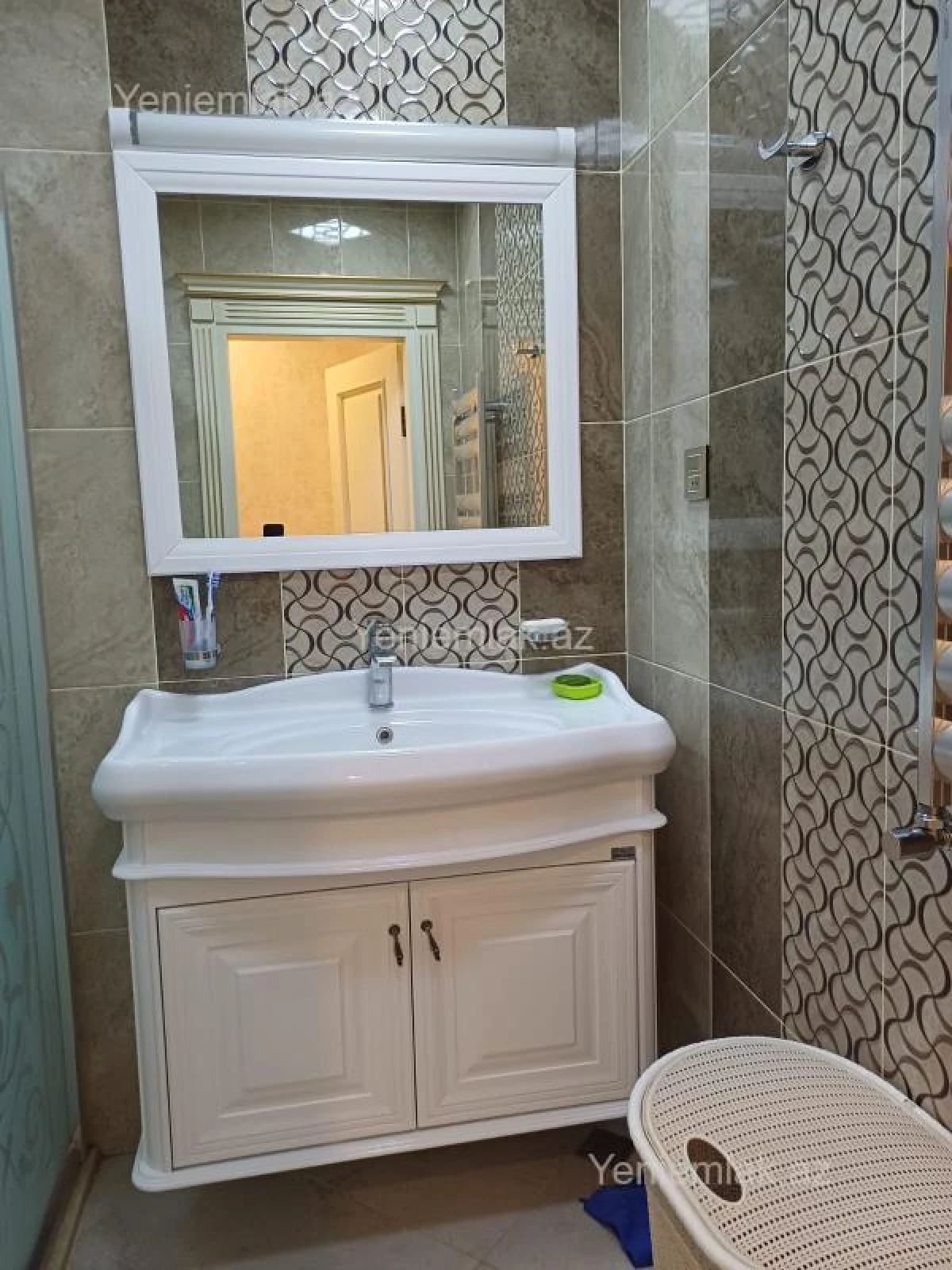 Satılır 3 otaqlı yeni tikili 140 m²