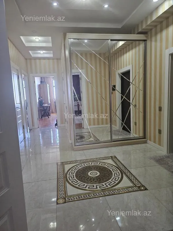 Satılır 3 otaqlı yeni tikili 134 m²