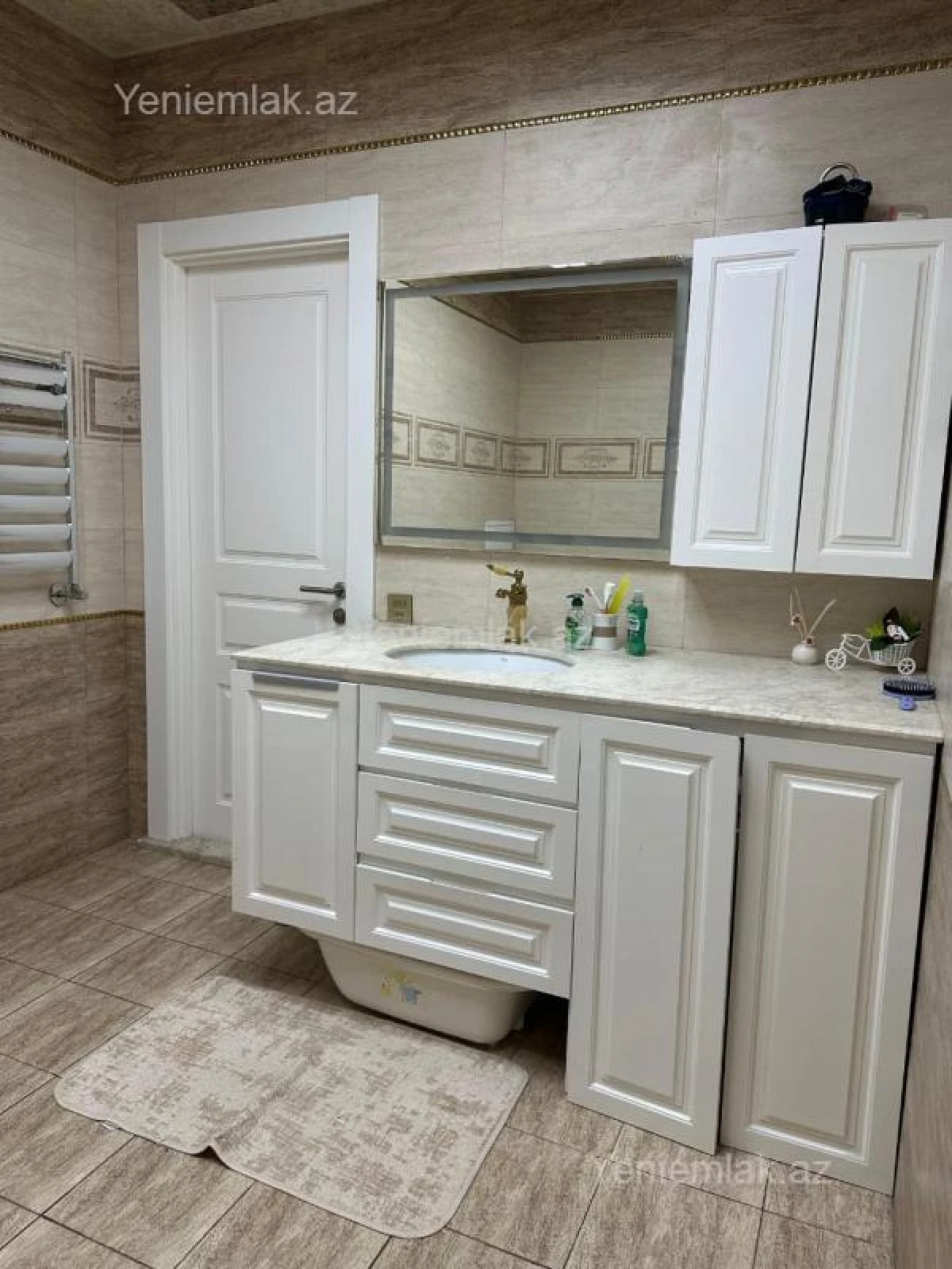 Satılır 3 otaqlı yeni tikili 134 m²