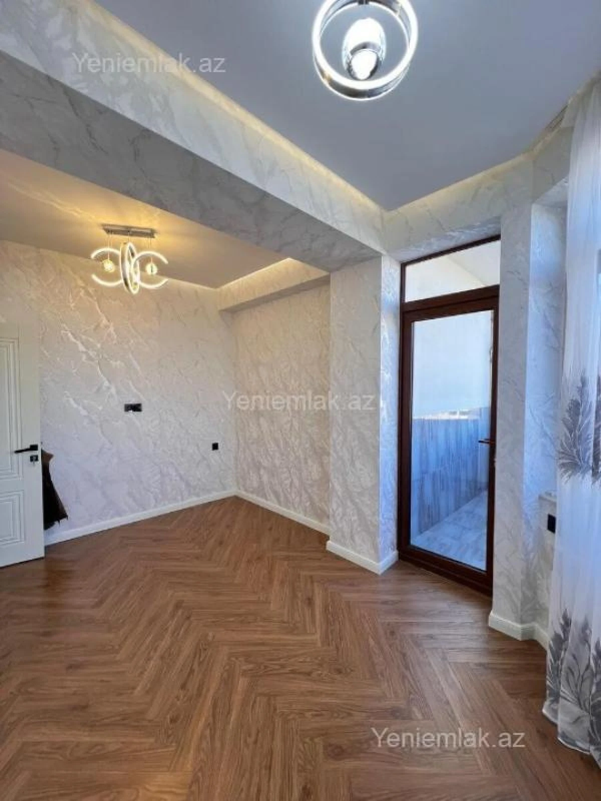 Satılır 3 otaqlı yeni tikili 115 m²
