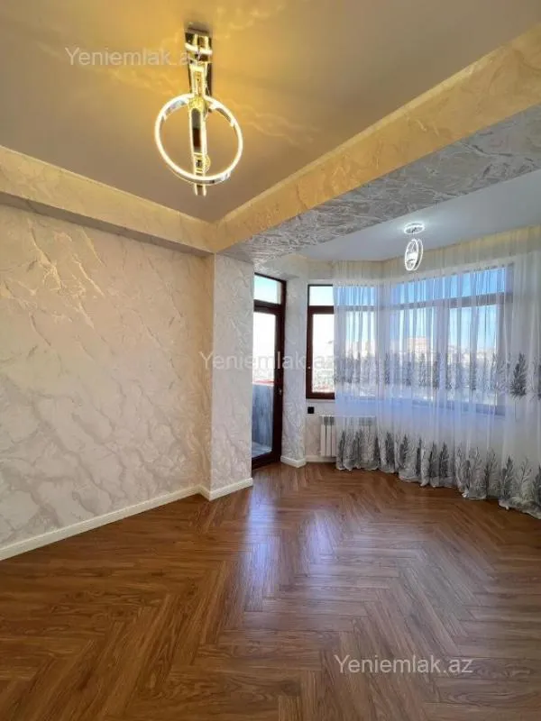 Satılır 3 otaqlı yeni tikili 115 m²