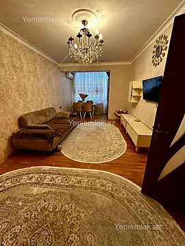 Satılır 3 otaqlı köhnə tikili 100 m²