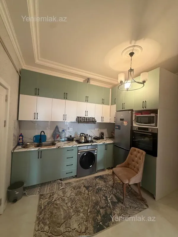 Satılır 2 otaqlı yeni tikili 75 m²