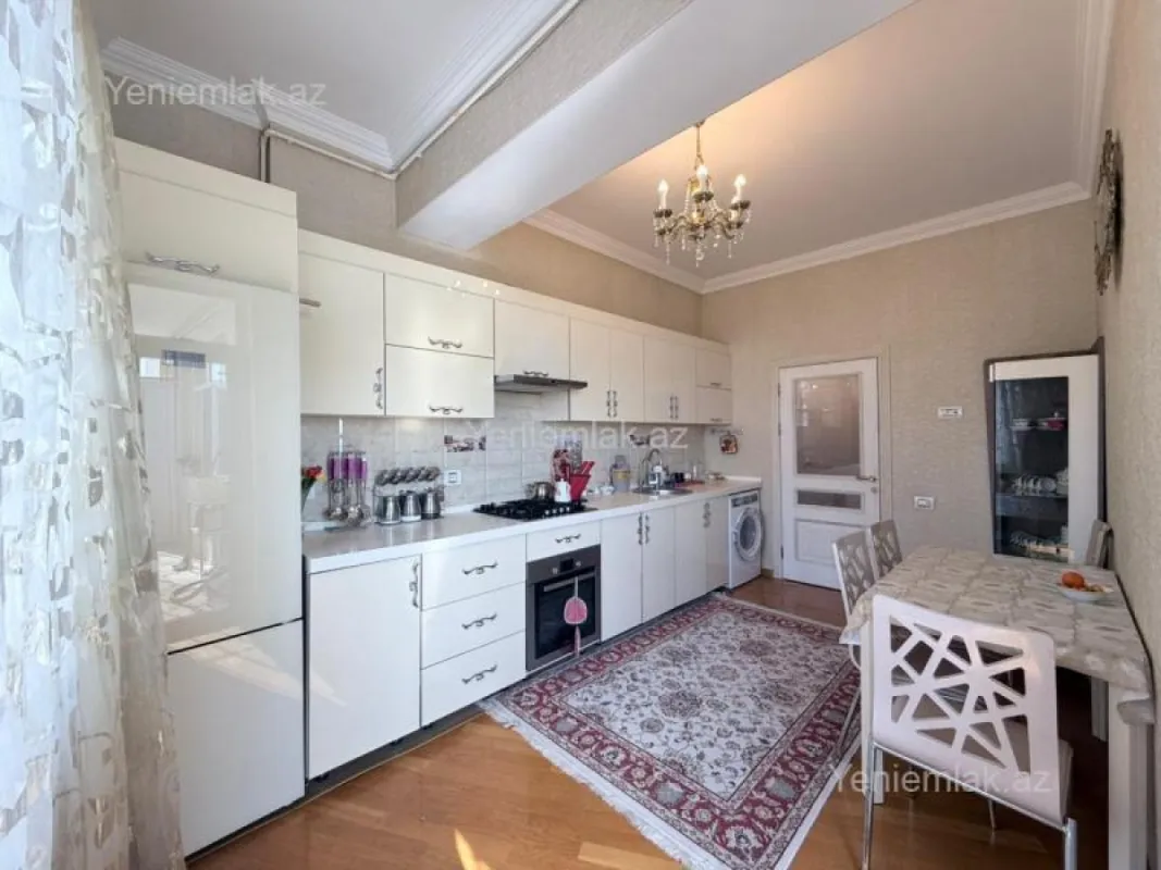 Satılır 3 otaqlı yeni tikili 127 m²