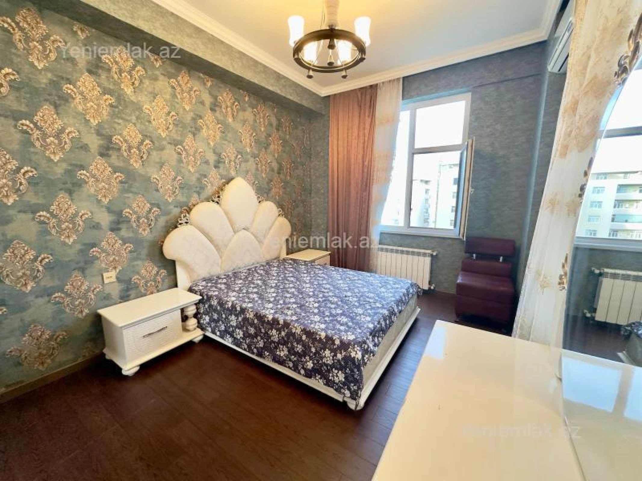 Satılır 4 otaqlı yeni tikili 163 m²