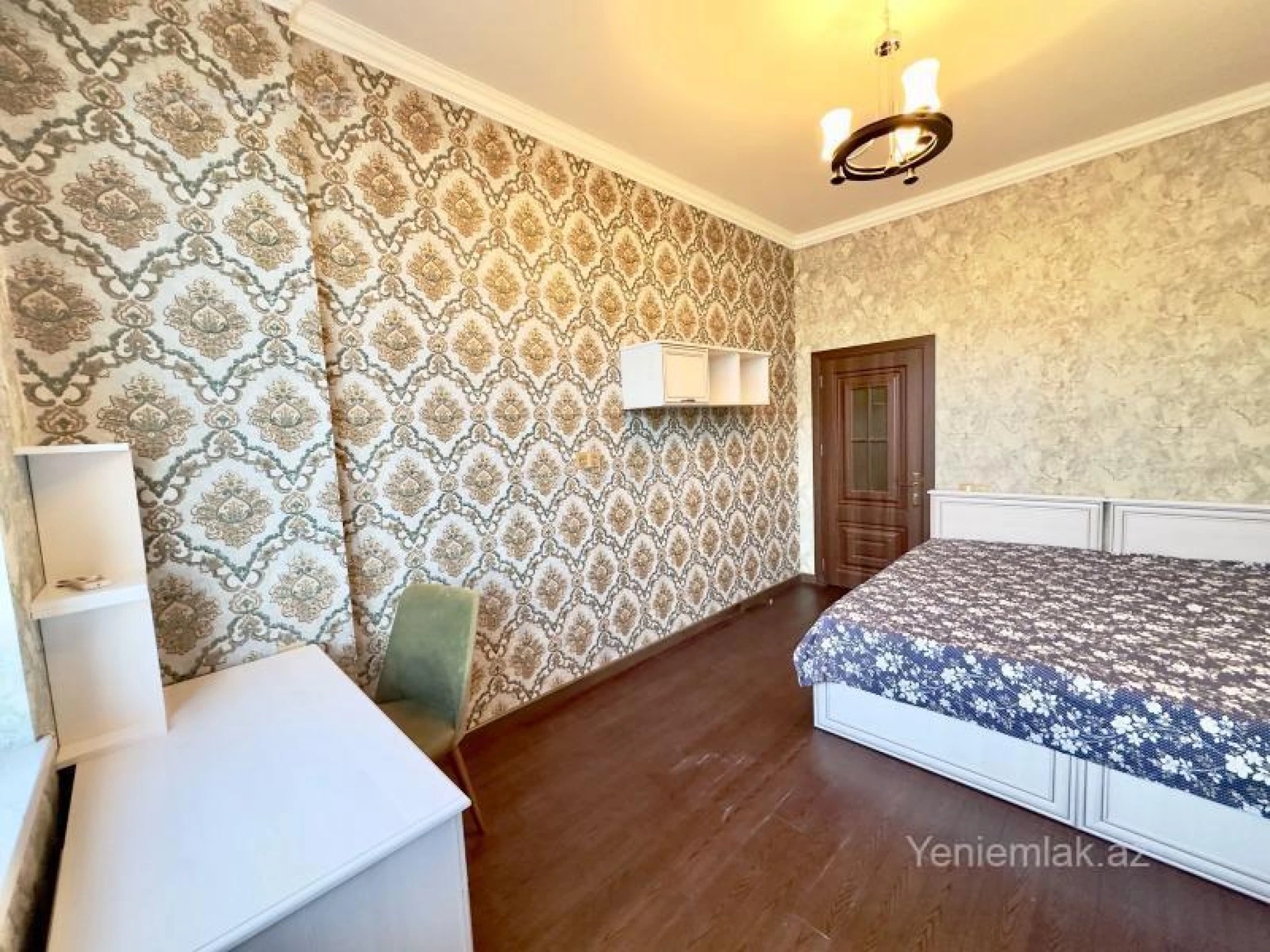 Satılır 4 otaqlı yeni tikili 163 m²