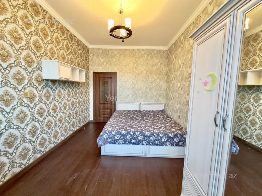 Satılır 4 otaqlı yeni tikili 163 m²