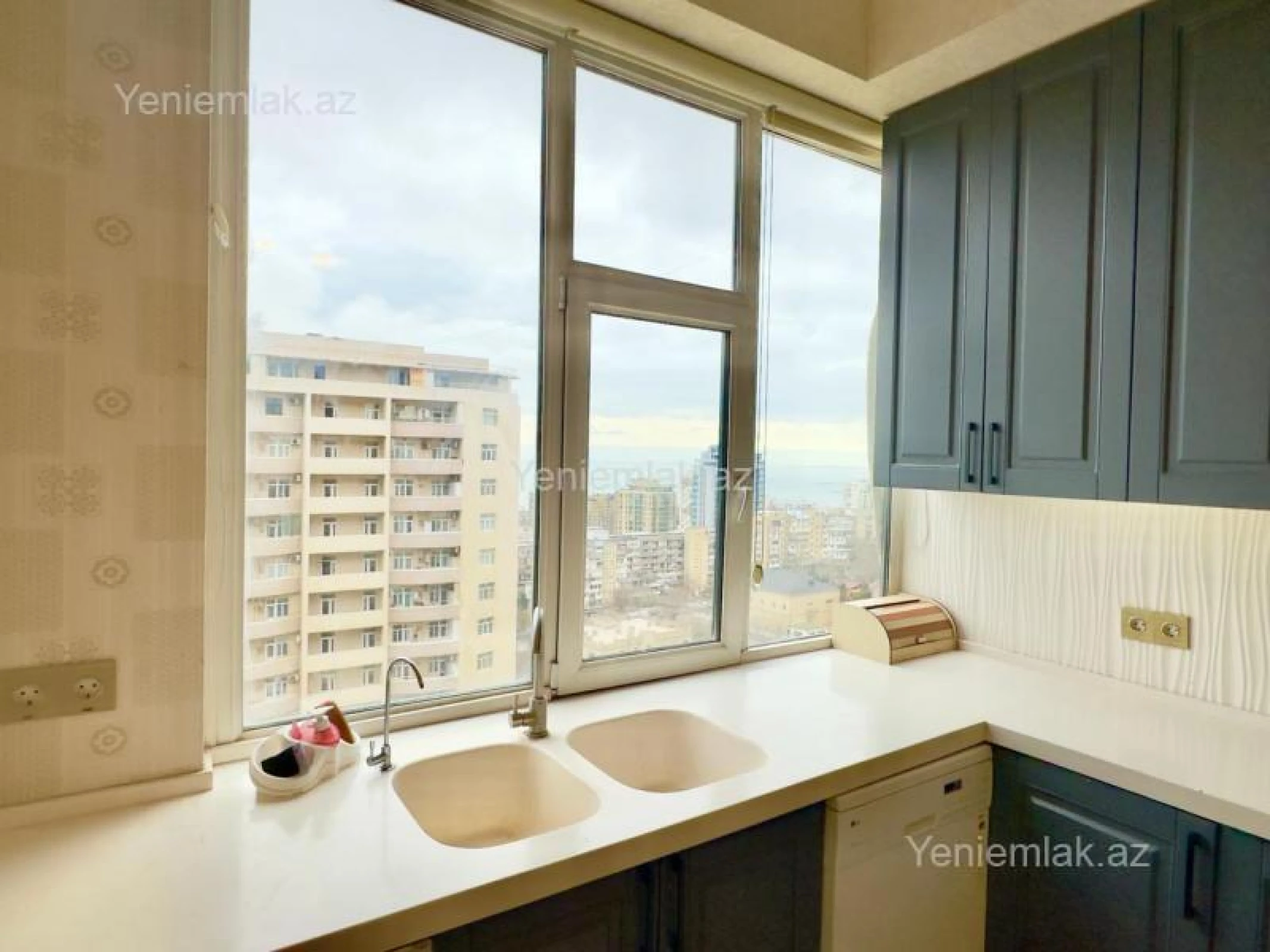 Satılır 4 otaqlı yeni tikili 163 m²