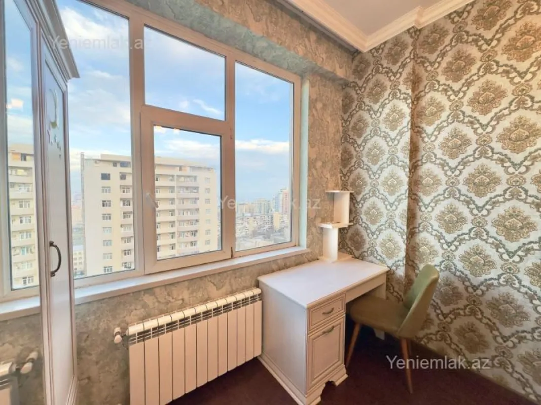 Satılır 4 otaqlı yeni tikili 163 m²