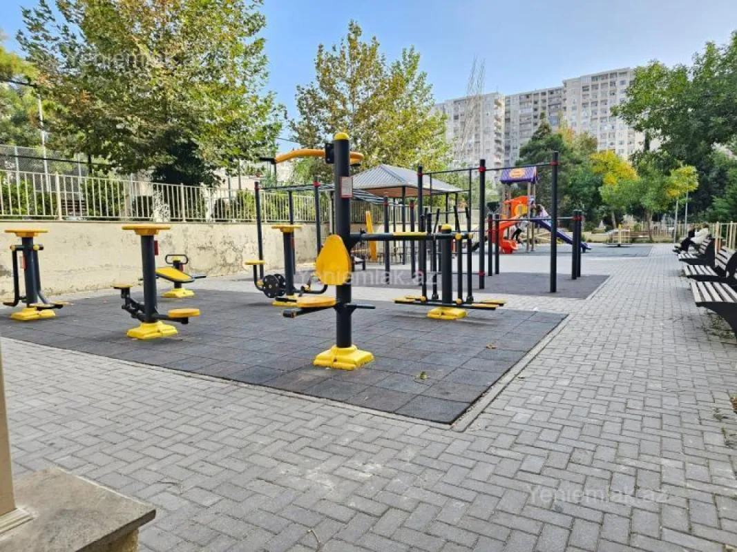 Satılır 3 otaqlı köhnə tikili 65 m²