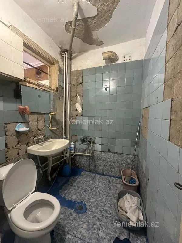 Satılır 1 otaqlı köhnə tikili 37 m²