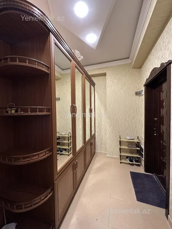 Satılır 1 otaqlı yeni tikili 60 m²