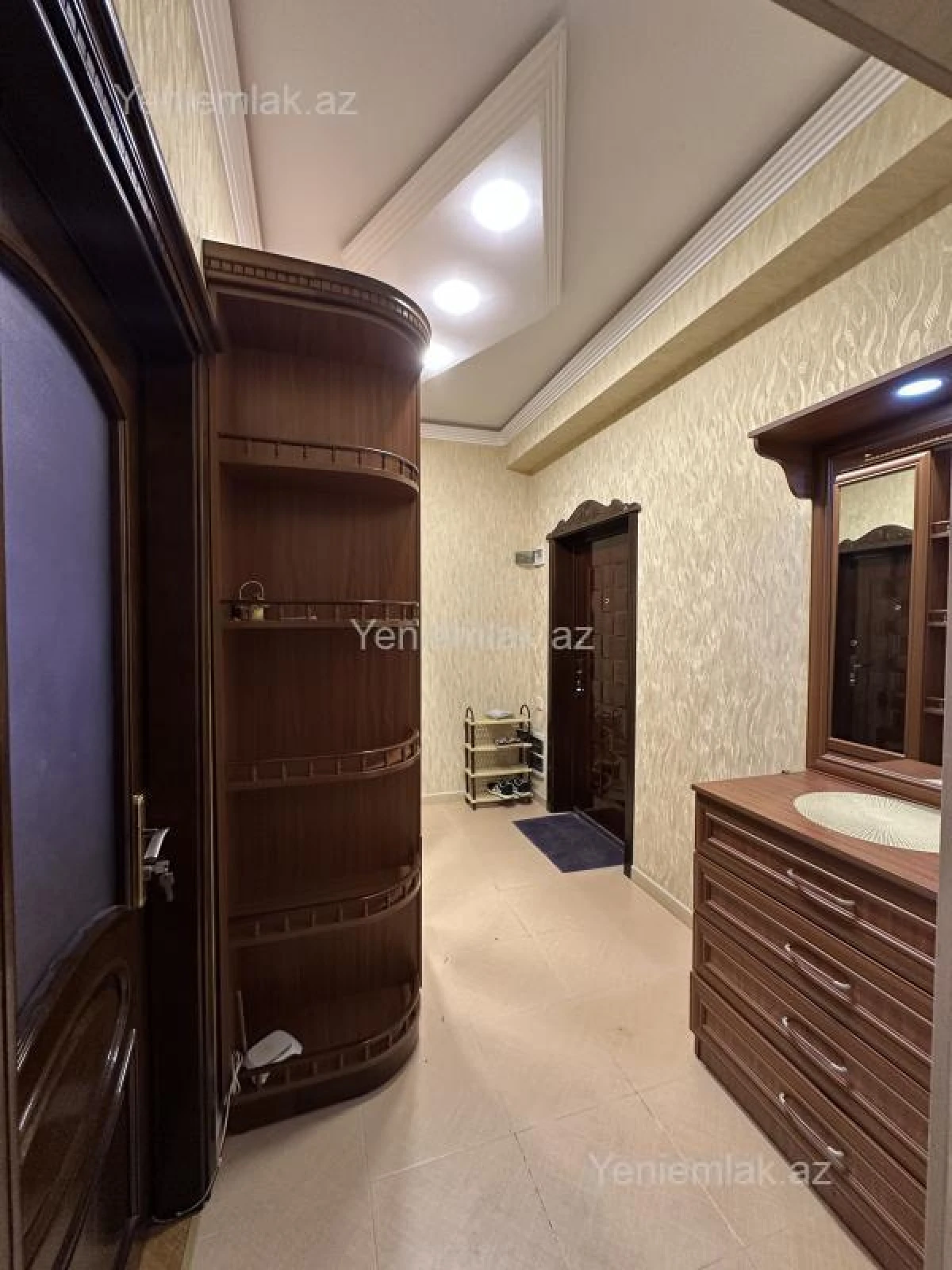 Satılır 1 otaqlı yeni tikili 60 m²