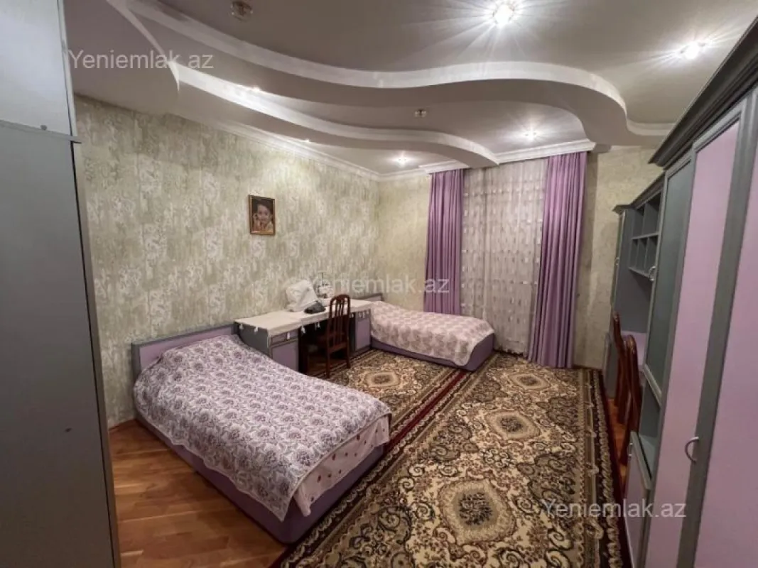 Satılır 3 otaqlı yeni tikili 170 m²