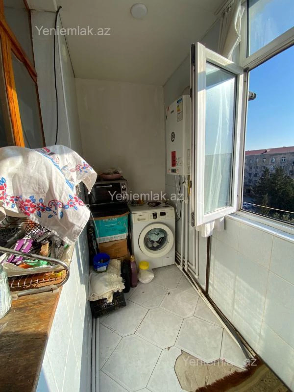 Satılır 1 otaqlı köhnə tikili 42 m²