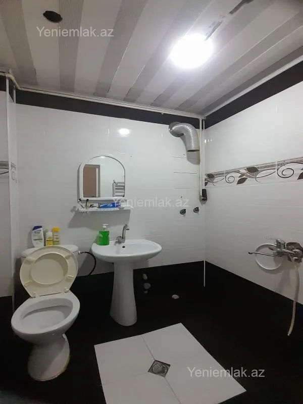 Satılır 2 otaqlı köhnə tikili 50 m²