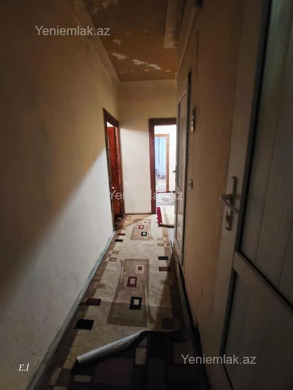 Satılır 2 otaqlı köhnə tikili 60 m²