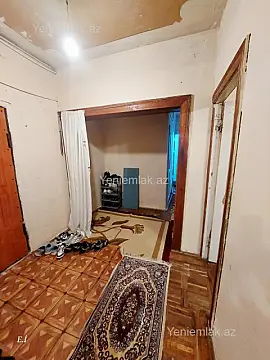 Satılır 2 otaqlı köhnə tikili 60 m²