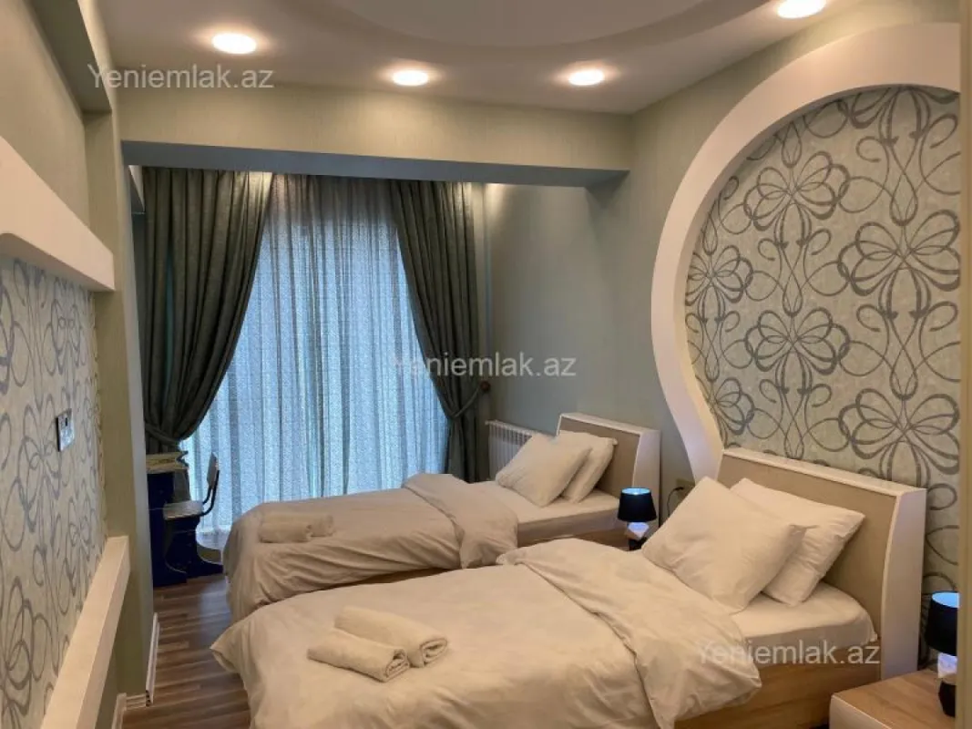 Satılır 4 otaqlı yeni tikili 181 m²