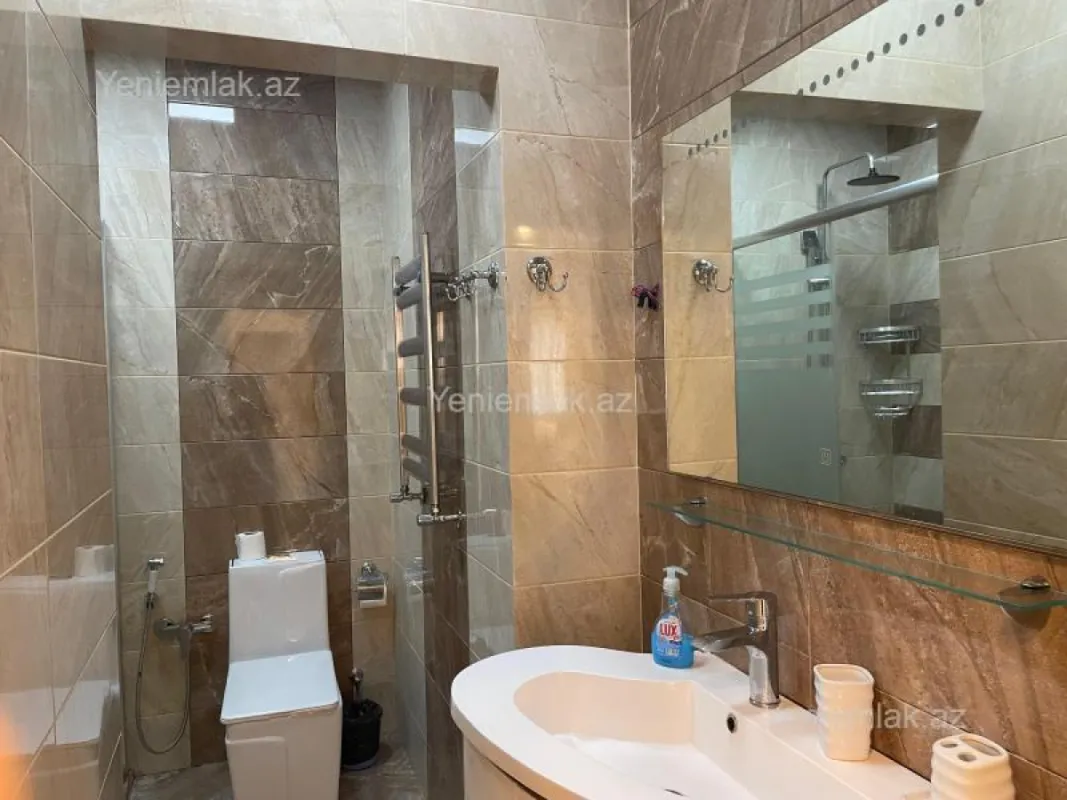 Satılır 4 otaqlı yeni tikili 181 m²