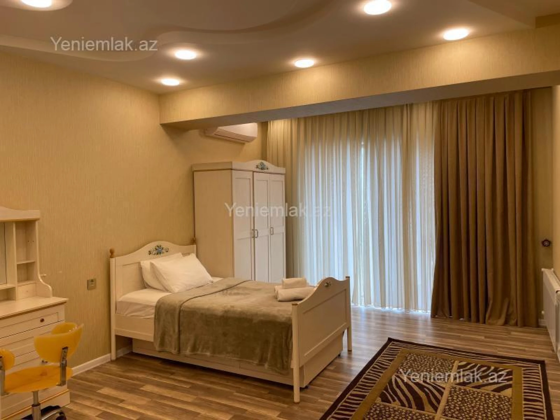 Satılır 4 otaqlı yeni tikili 181 m²