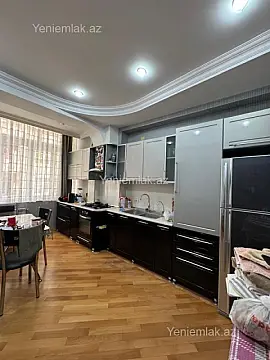 Satılır 3 otaqlı yeni tikili 120 m²