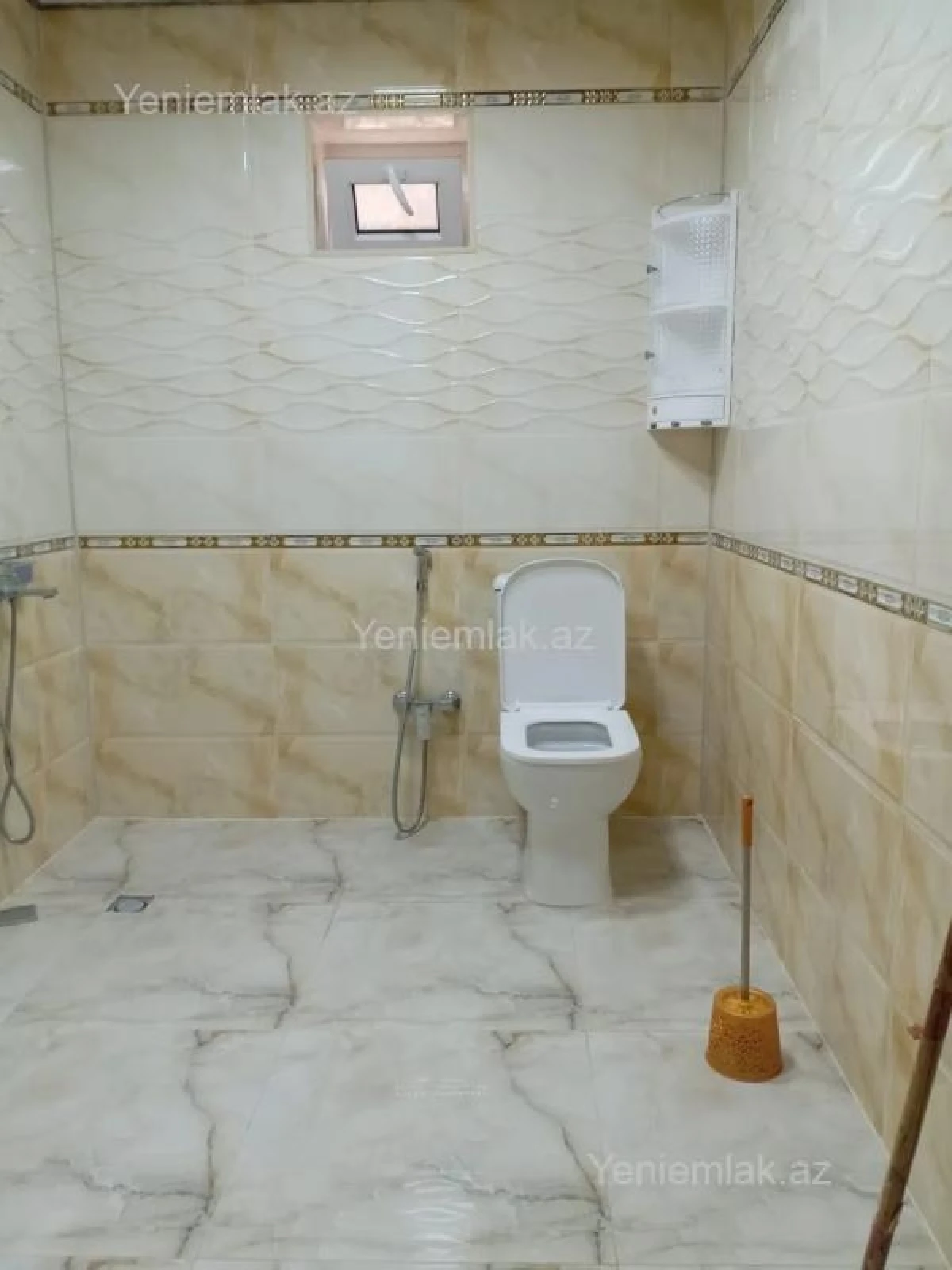 Satılır 6 otaqlı həyət evi 264 m²