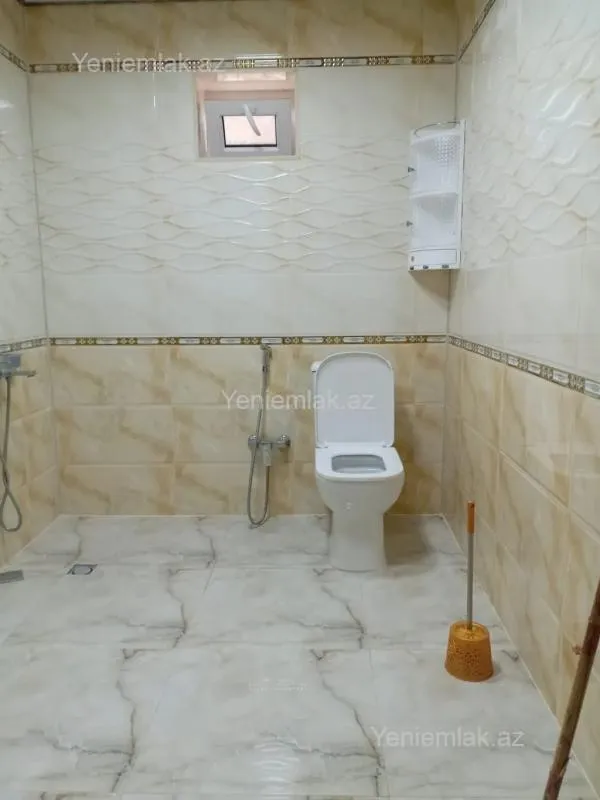 Satılır 6 otaqlı həyət evi 264 m²