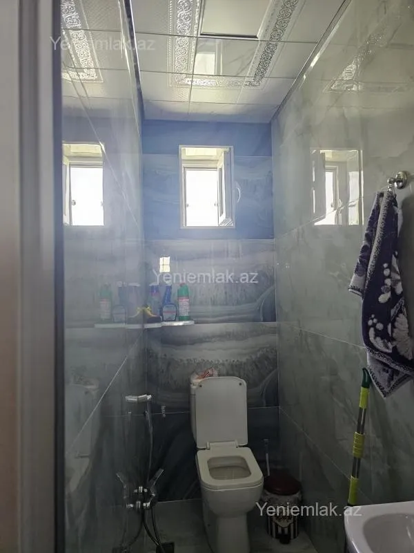 Satılır 6 otaqlı həyət evi 264 m²