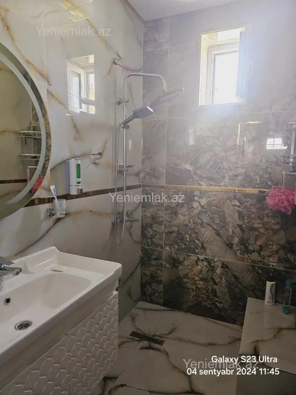 Satılır 6 otaqlı həyət evi 264 m²