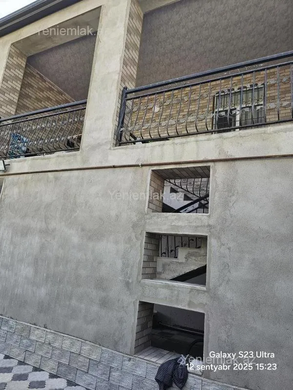 Satılır 6 otaqlı həyət evi 264 m²