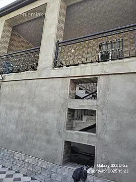 Satılır 6 otaqlı həyət evi 264 m²
