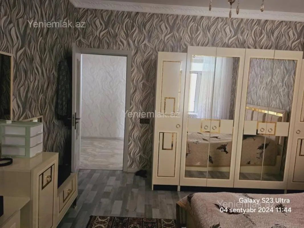 Satılır 6 otaqlı həyət evi 264 m²
