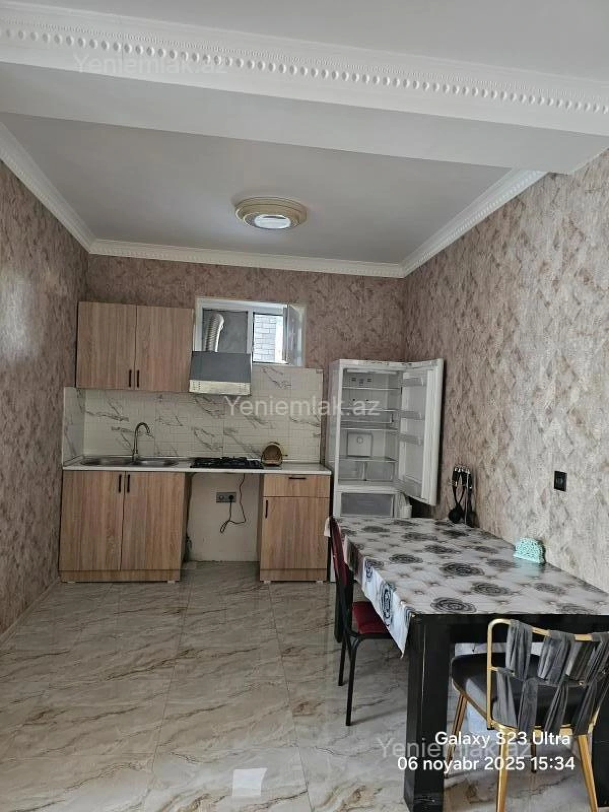 Satılır 6 otaqlı həyət evi 264 m²