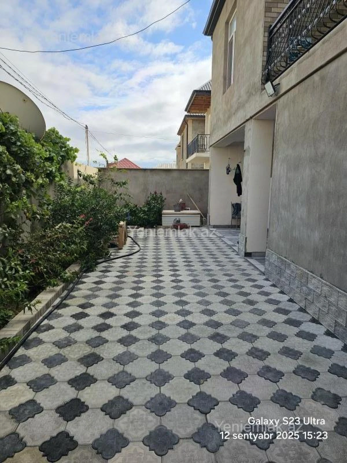 Satılır 6 otaqlı həyət evi 264 m²
