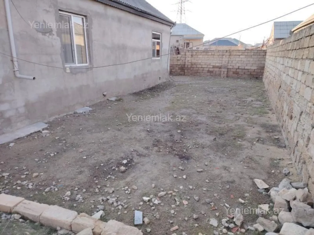 Satılır 4 otaqlı həyət evi 160 m²