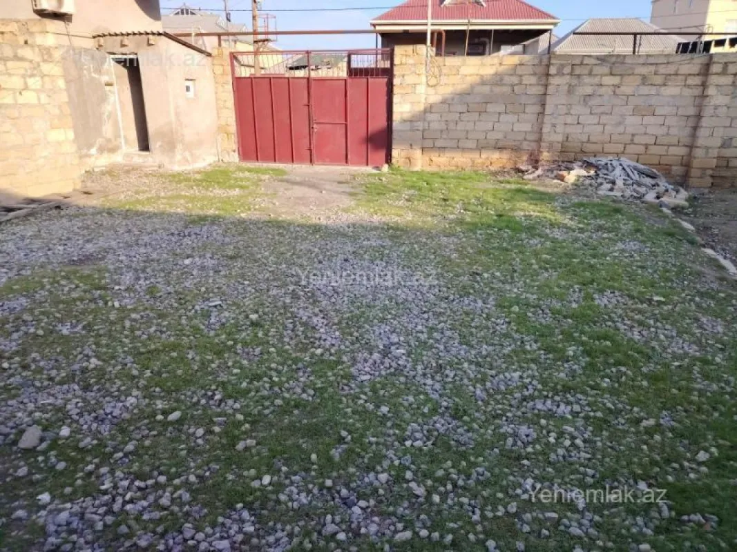 Satılır 4 otaqlı həyət evi 160 m²