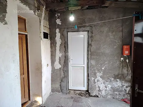 Satılır 4 otaqlı həyət evi 160 m²