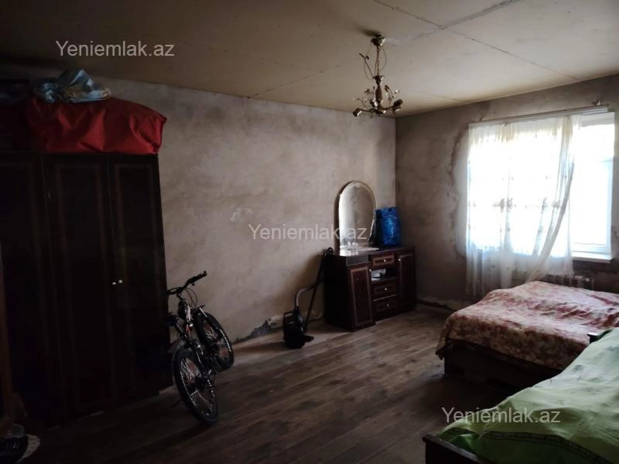 Satılır 4 otaqlı həyət evi 160 m²