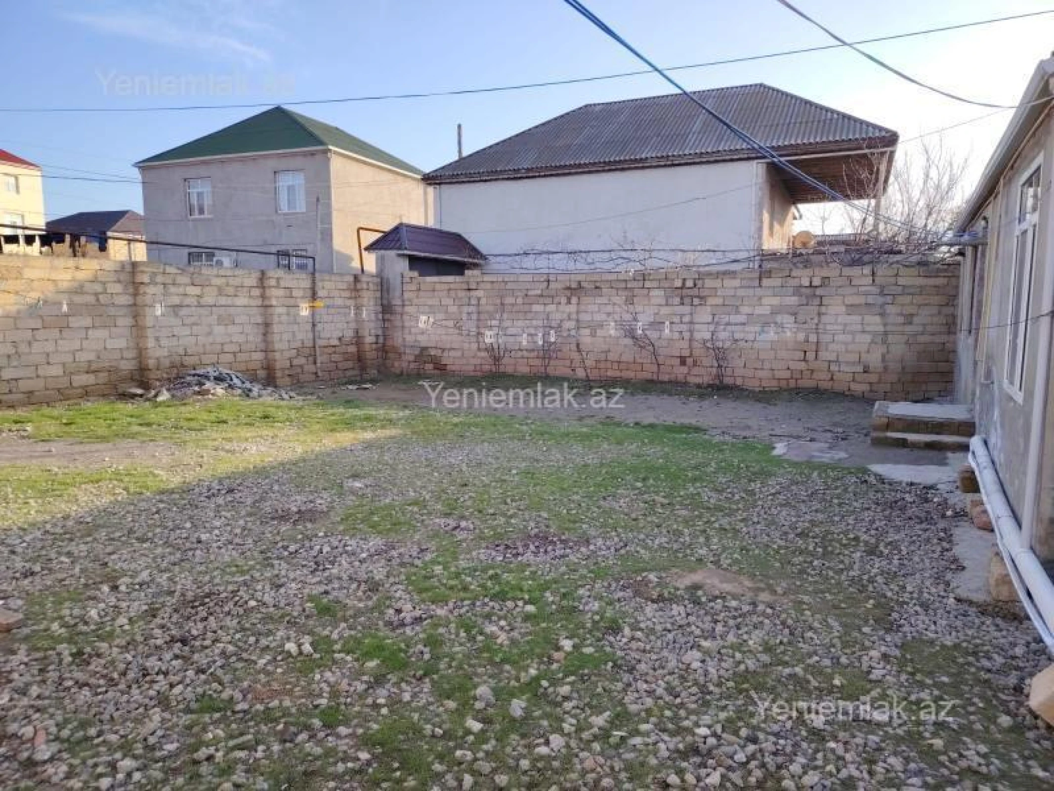 Satılır 4 otaqlı həyət evi 160 m²