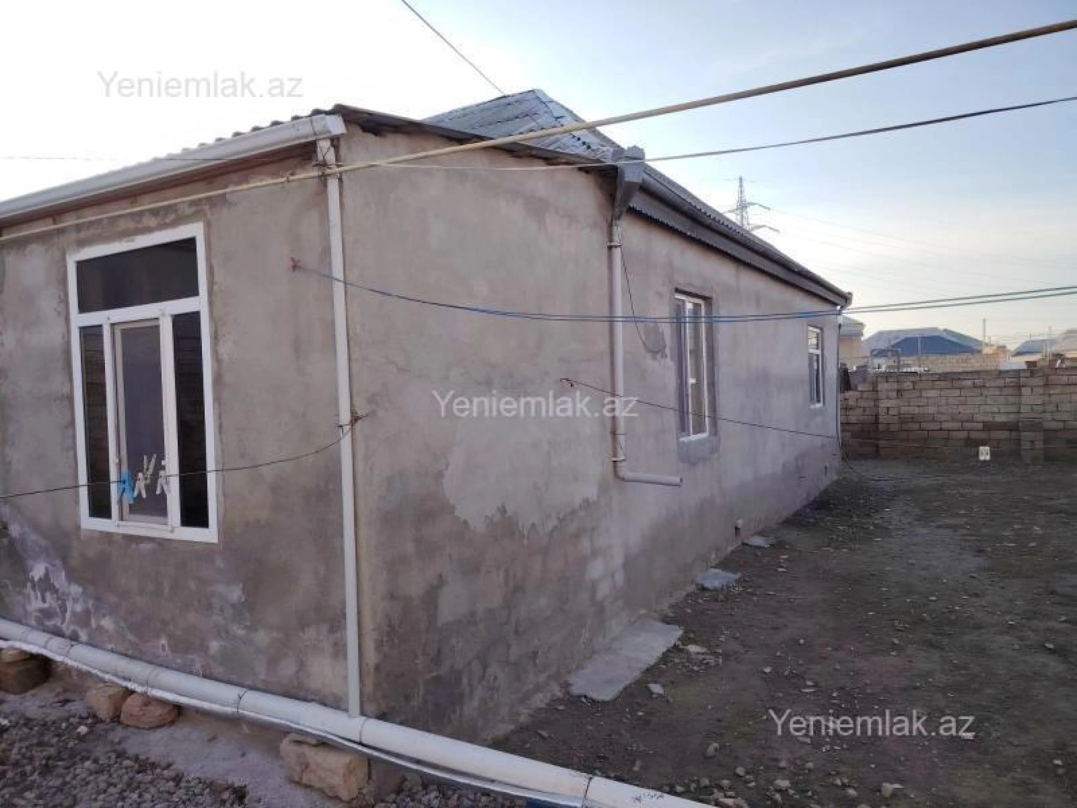Satılır 4 otaqlı həyət evi 160 m²