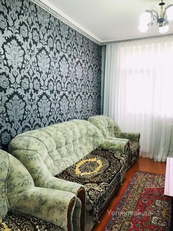 Satılır 4 otaqlı köhnə tikili 100 m²