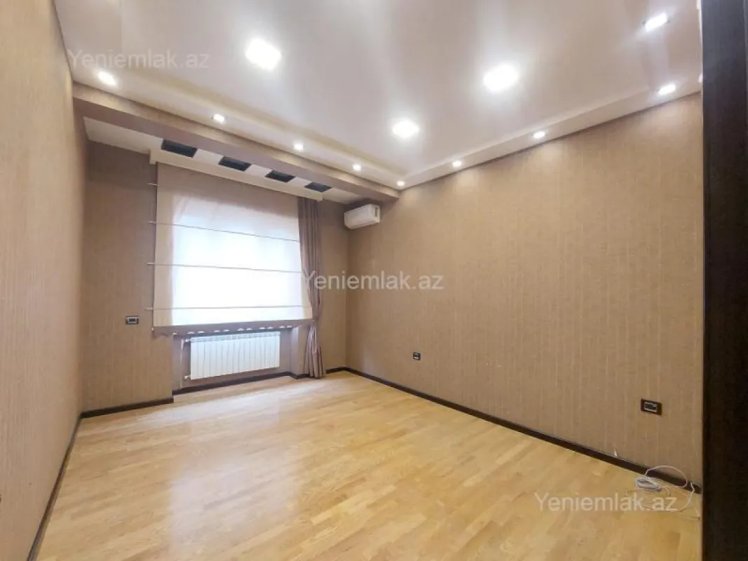 Satılır 3 otaqlı köhnə tikili 90 m²