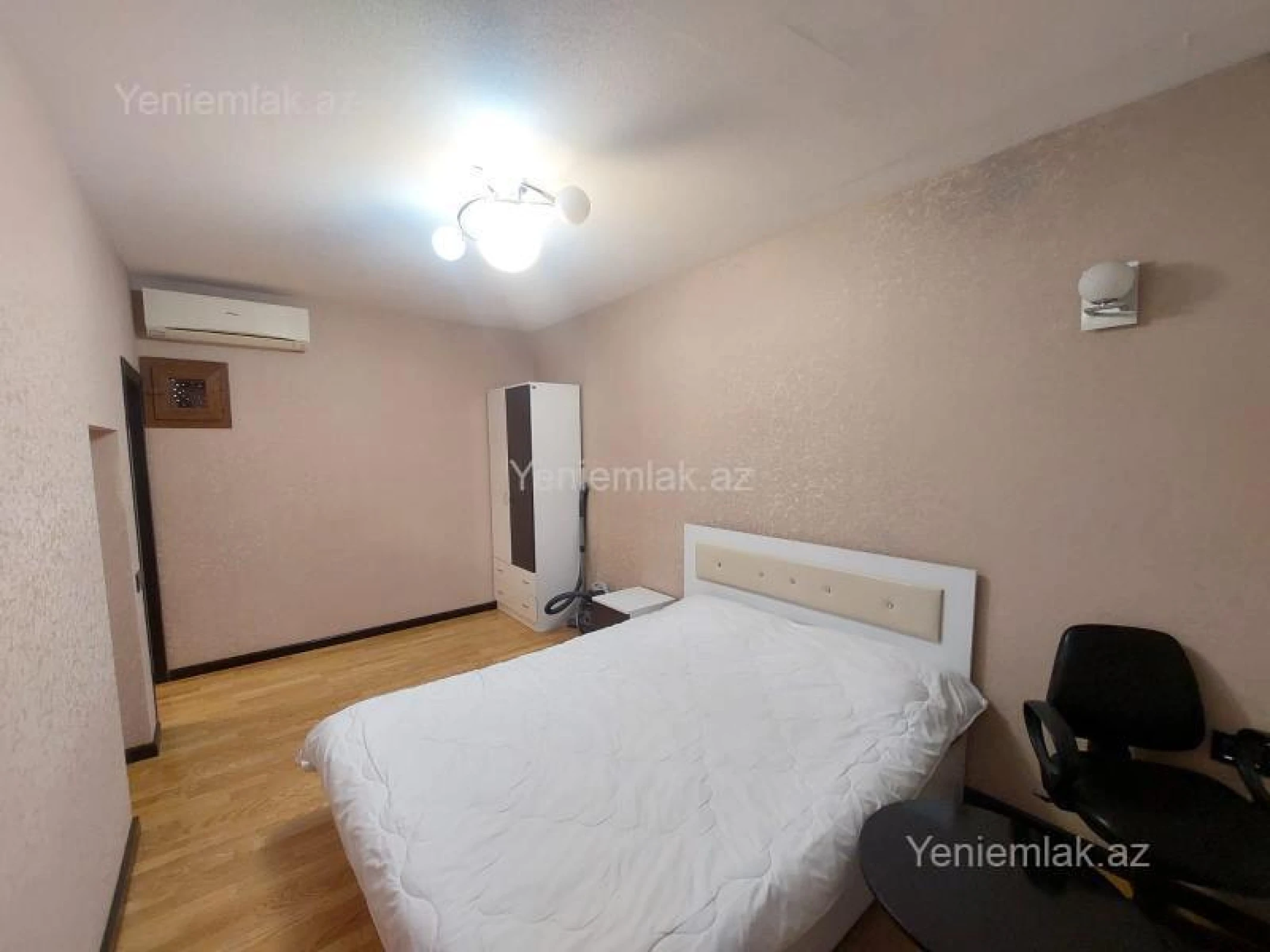Satılır 3 otaqlı köhnə tikili 90 m²