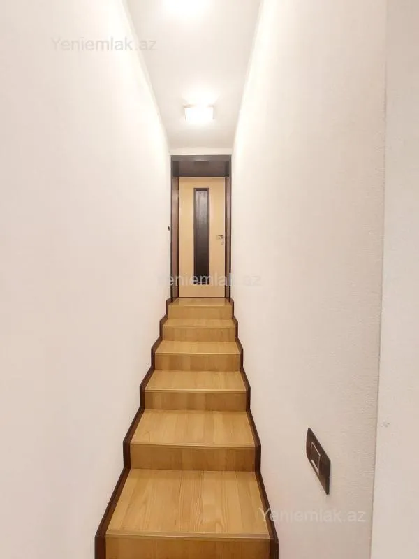Satılır 3 otaqlı köhnə tikili 90 m²