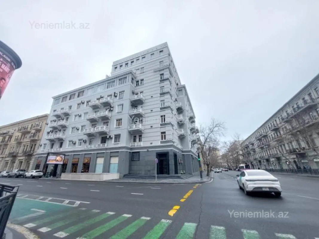 Satılır 3 otaqlı köhnə tikili 90 m²